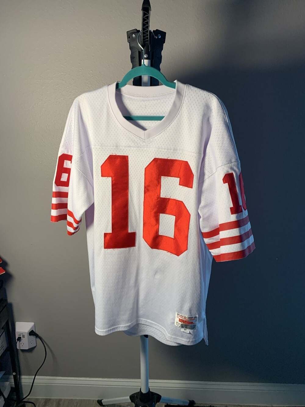Vintage Wilson San Francisco 49ers Joe Montana #16 White Jersey Size 44